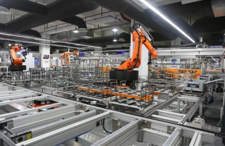 新时达“精耕小脑”，与大脑协同，加速具身智能垂直落地